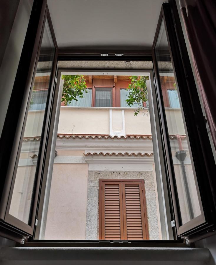 Redmood Guesthouse Barletta Bagian luar foto