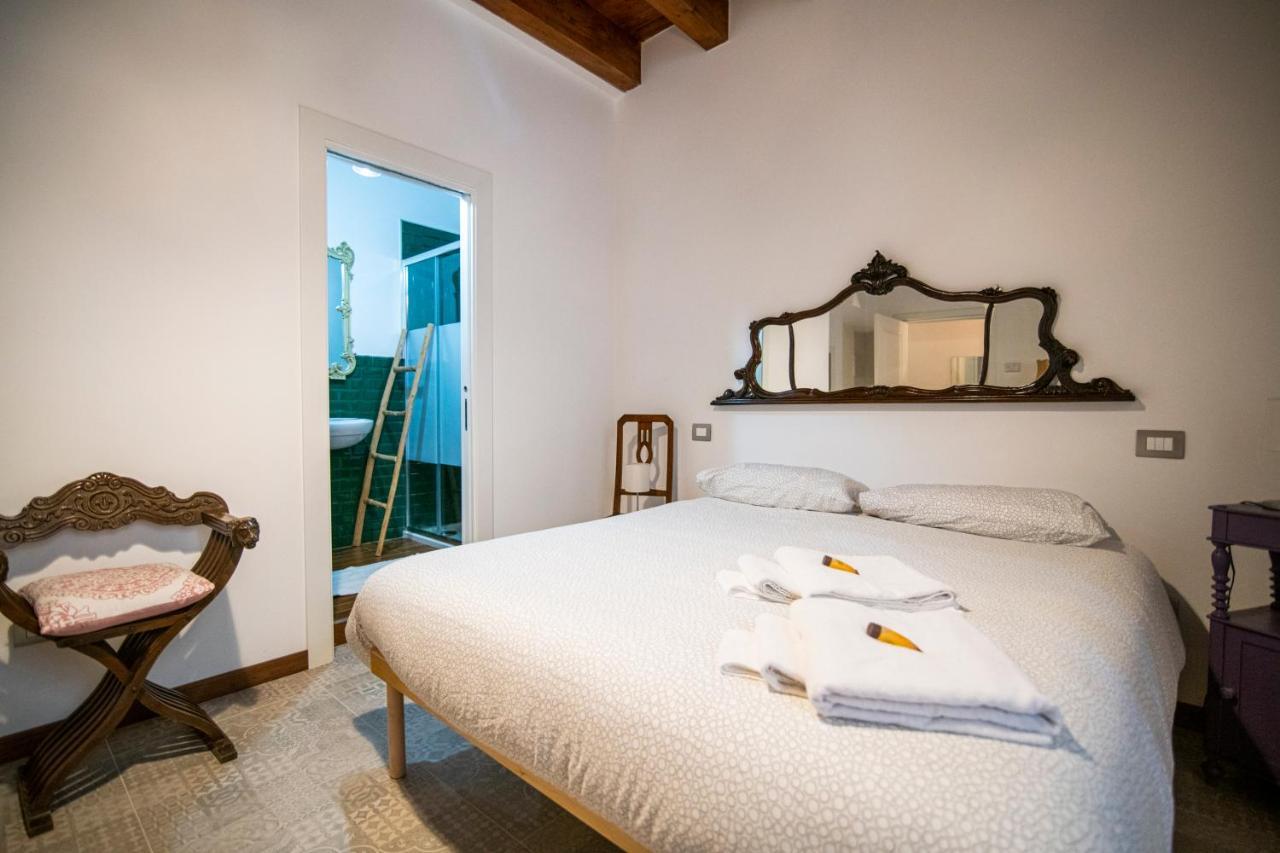 Redmood Guesthouse Barletta Bagian luar foto