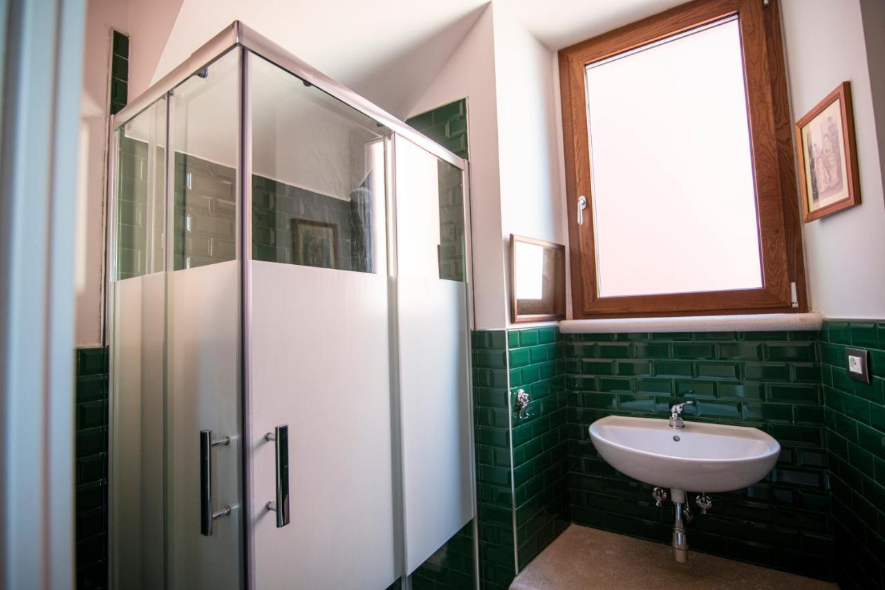 Redmood Guesthouse Barletta Bagian luar foto